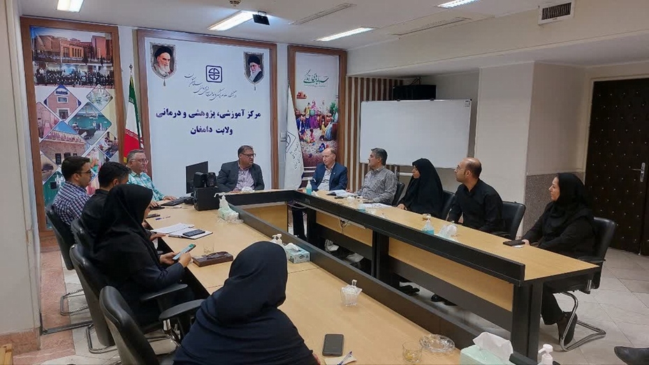 جلسه کمیته بهداشت و درمان و امداد و نجات قرارگاه بعثت و ستاد هماهنگی برگزاری مراسم تشییع پیکر مطهر شهید قائد امت، امام خامنه‌ای (ره)، به ریاست علیرضا نوچه ناسار، فرماندار شهرستان دامغان