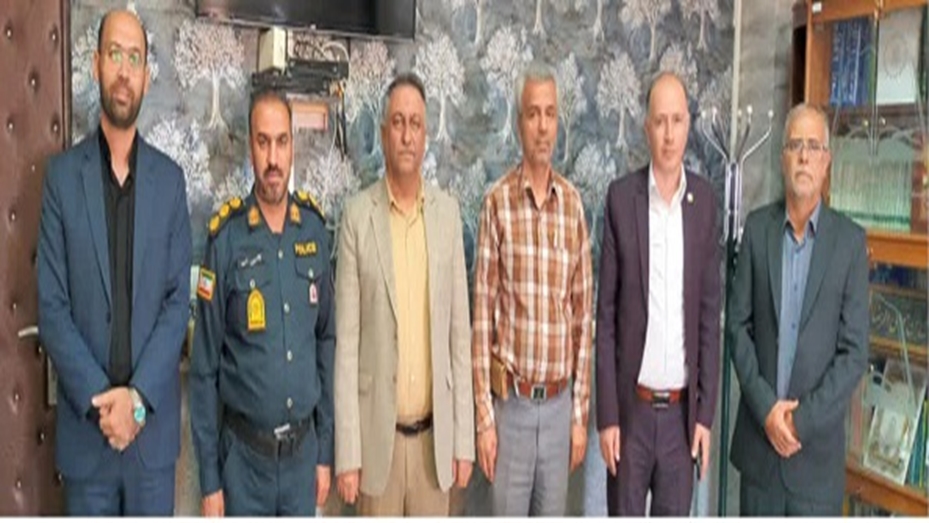  دیدار مدیران حوزه بهداشت و درمان شهرستان دامغان با فرمانده انتظامی شهرستان به مناسبت هفته نیروی انتظامی